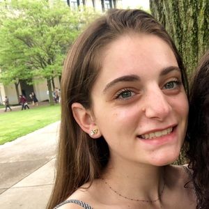 Meet your Posher, Francesca